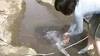 하드를 빌어에서 두 개의 밸브를 제공 슬림 금발의 오르가즘