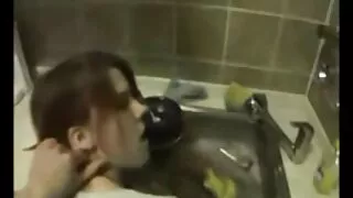 피토나샤샤 에 파 팬티 가 에 이 샤워기 하기 빨래방